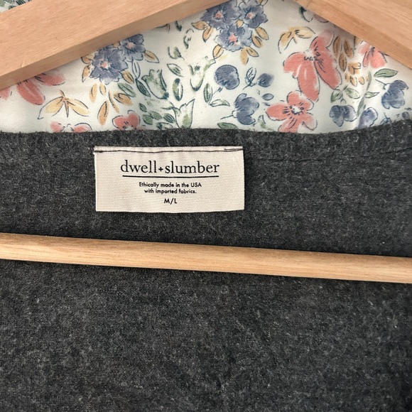 Dwell and Slumber Gray Caftan - Picture 3 of 3